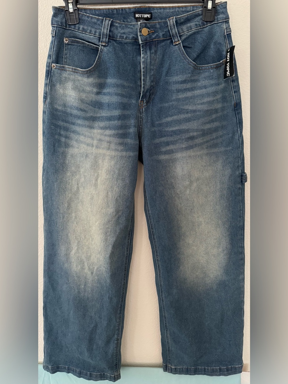 Hot Topic Men's Embroidered Skull Washed Indigo Jeans